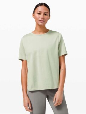 Lululemon Women’s Relaxed Fit Cotton Tee